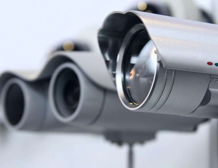 Vezérlőmodul IP-kamera-támogatással