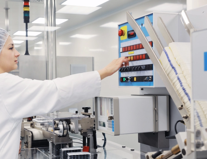 Kapcsolók állapotának jelzése hívással és SMS-üzenettel